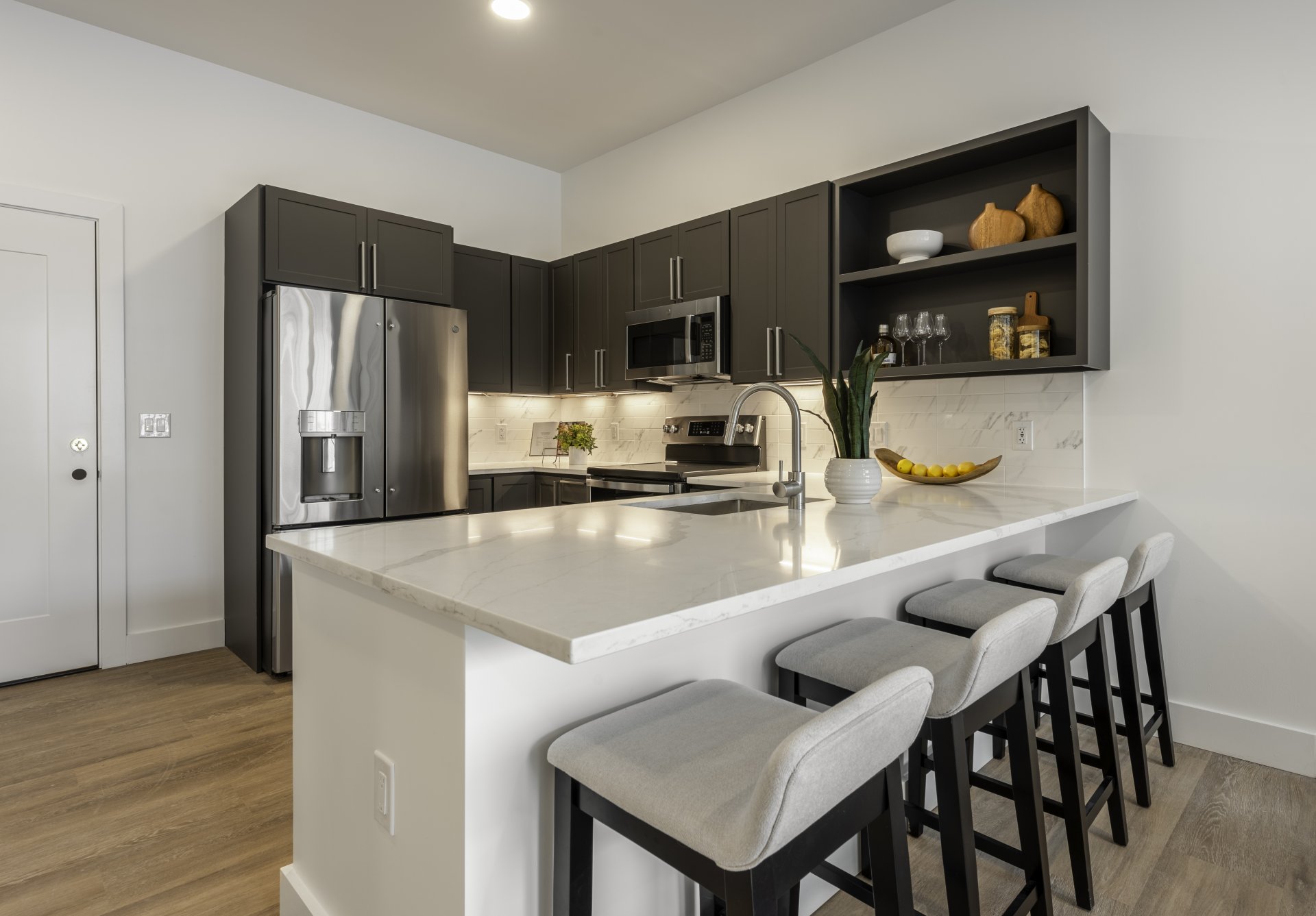 11 128 Maple St 1 Bedroom 3